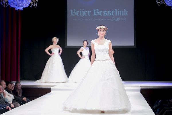 Bubbles & Brides | Groenlo 2015 - Jubileumshow - 60 jaar Beijer Besselink