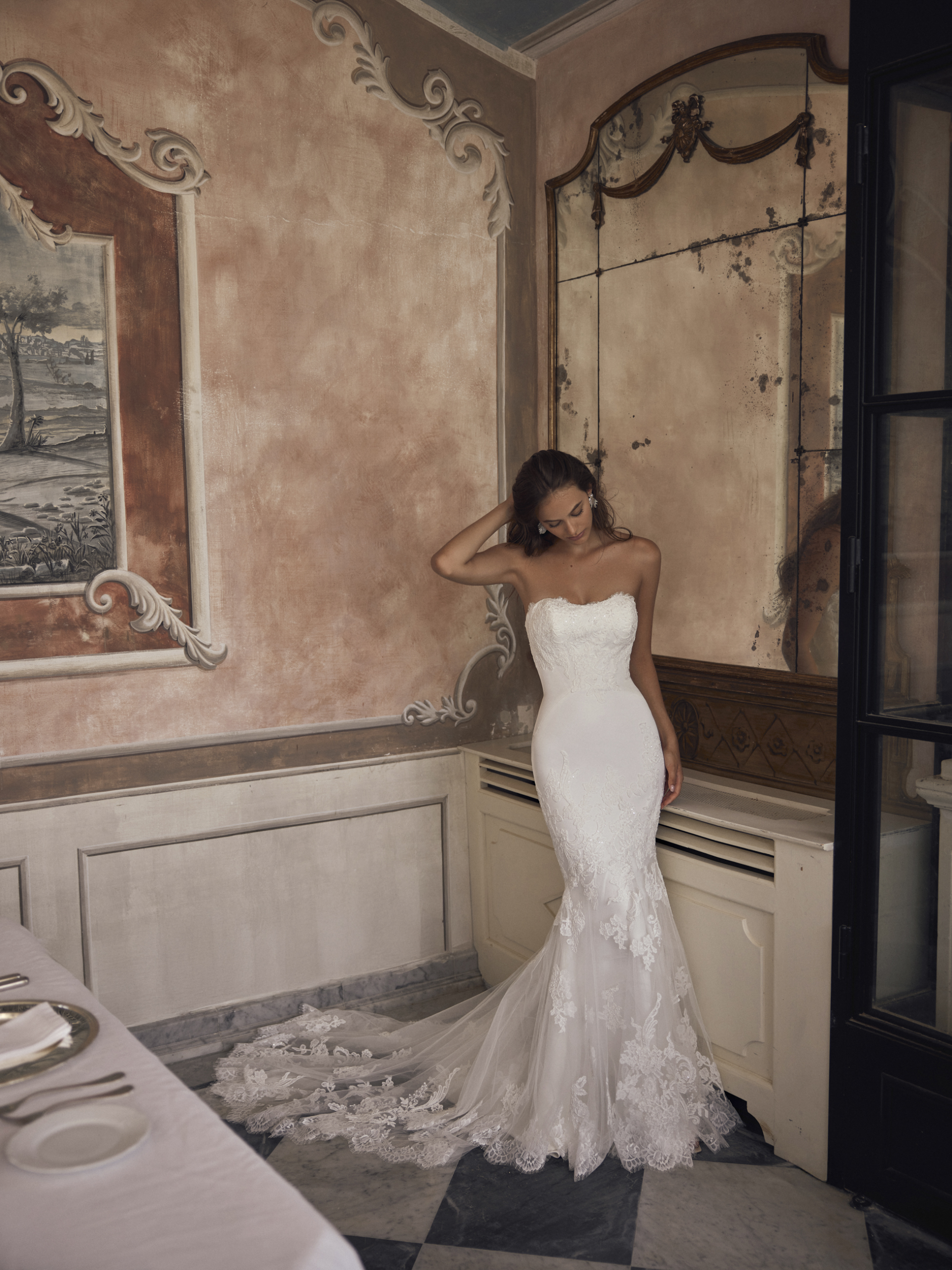Modeca-Bridal-Mary-Trouwjurk-Crepe-Kant-Strapless-Fishtail