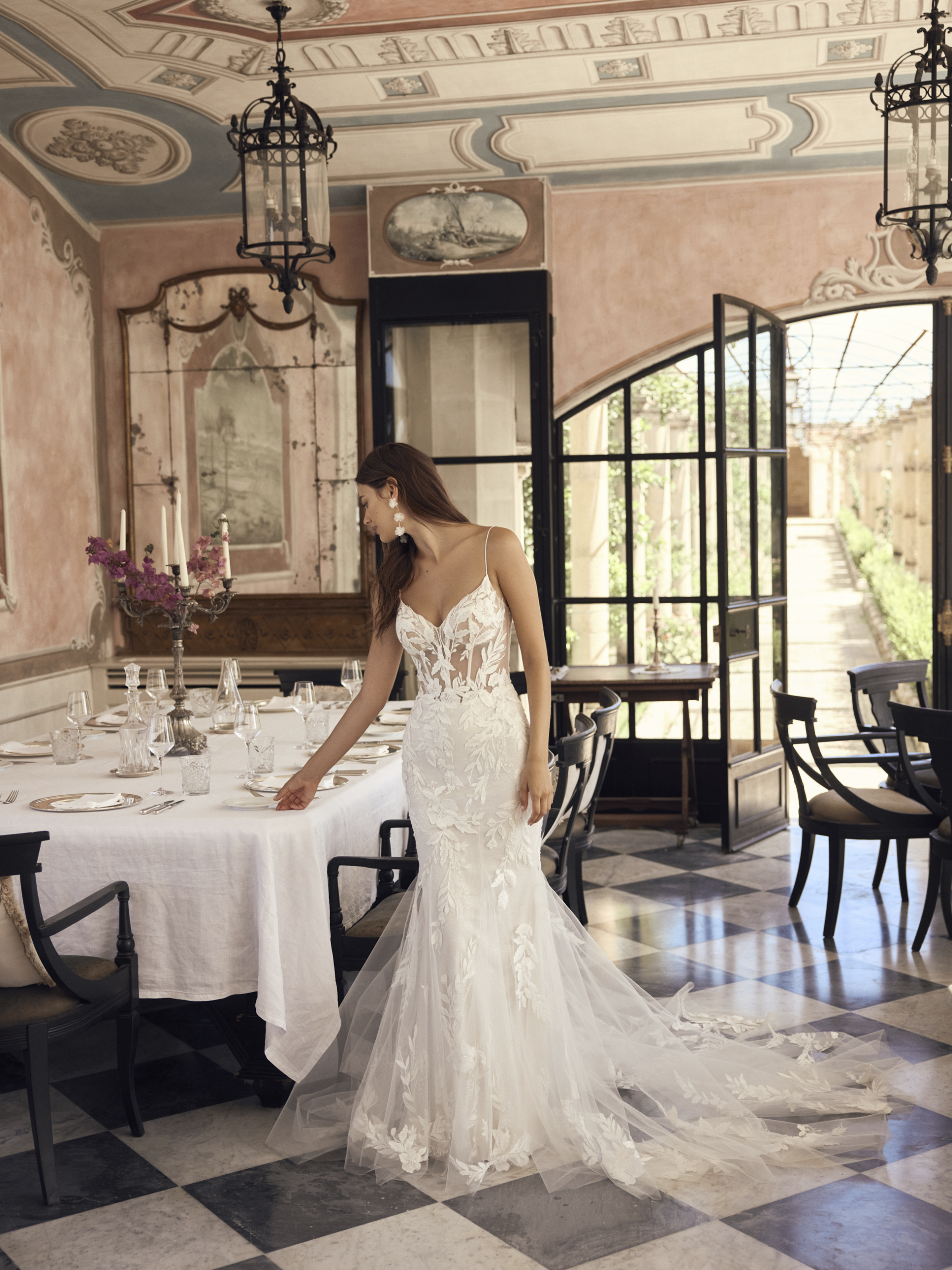 Modeca-Mavara-Trouwjurk-Kant-Tule-Slank-Beijer-Besselink-Bridal-Bride