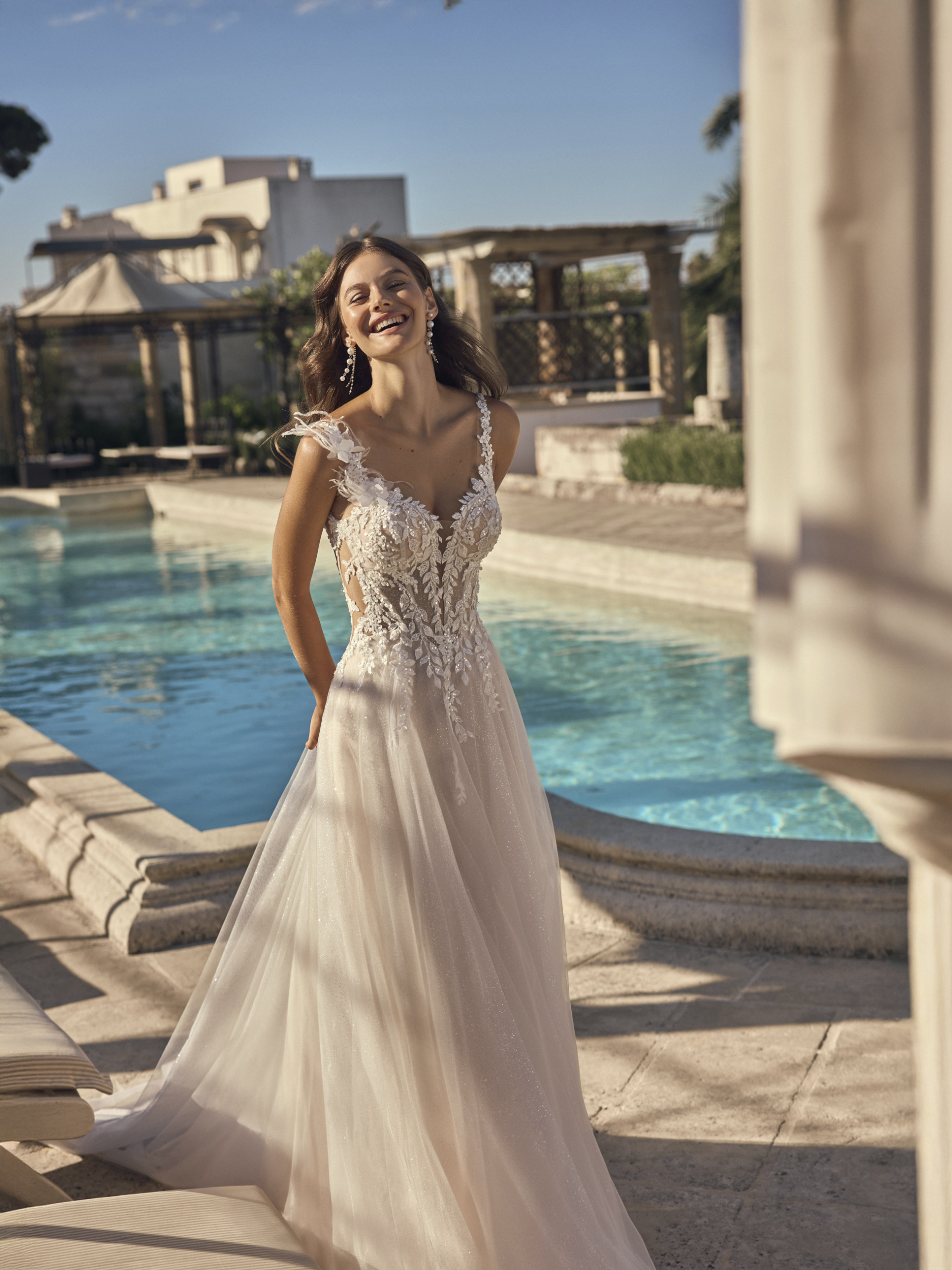 Modeca-Merit-Trouwjurk-Beijer-Besselink-Bridal-Romantic-Aline-Dress
