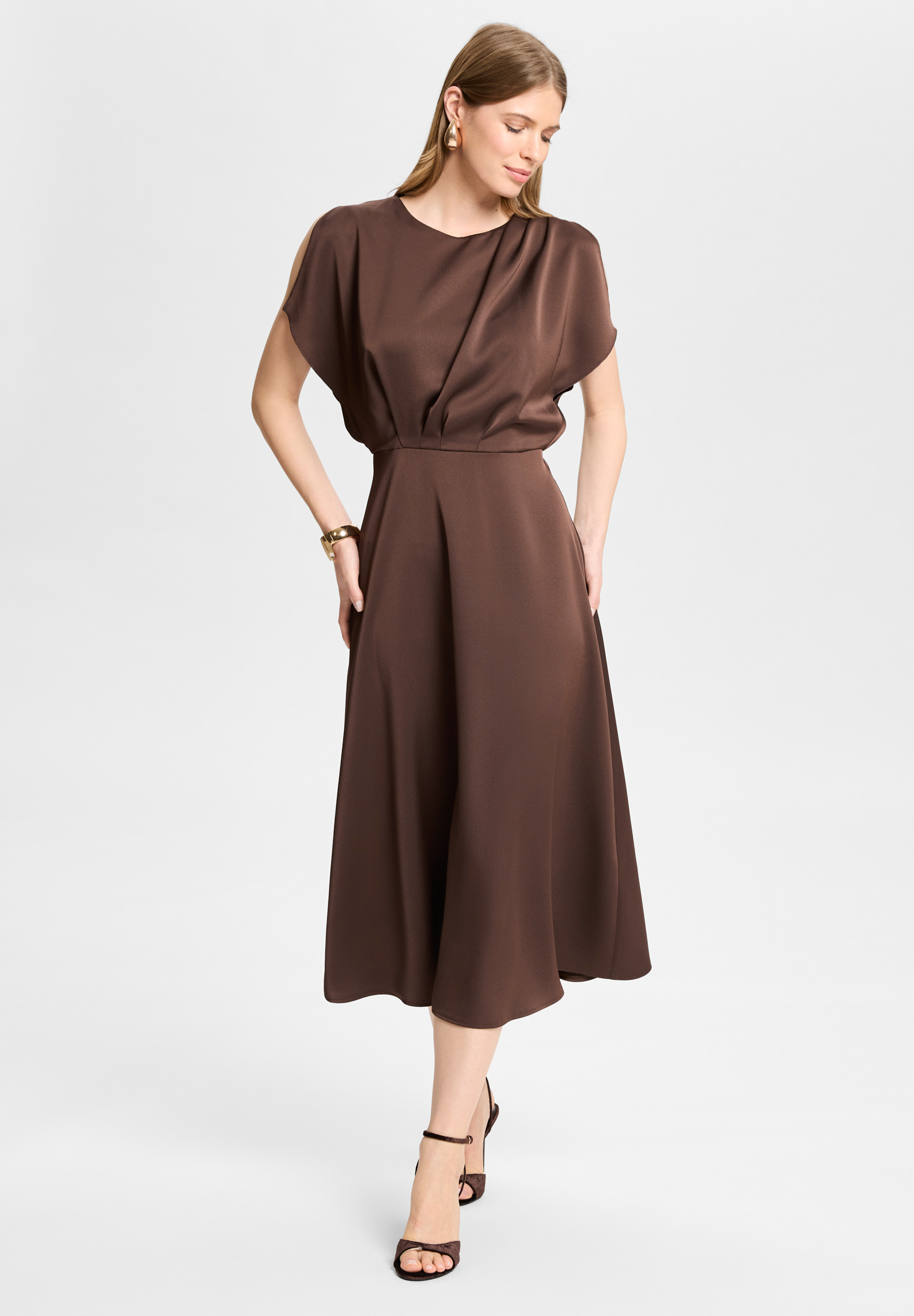 Swing-5AL074-Jurk-Bruin-Gelegenheidskleding-Beijer-Besselink-Bridal-Beltrum