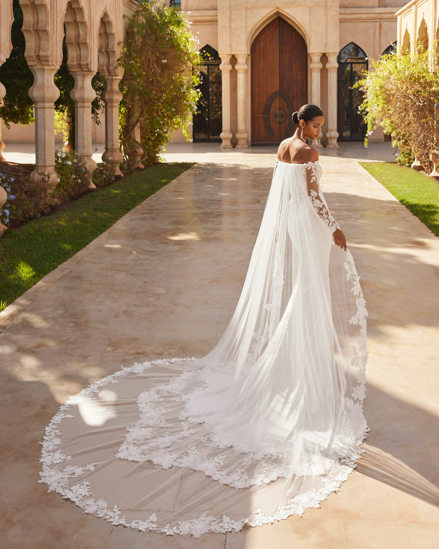 Rosa-Clara-Olbia-Crepe-Trouwjurk-Beijer-Besselink-Bridal Rosa-Clara-Olbia-Crepe-Trouwjurk-Beijer-Besselink-Bridal