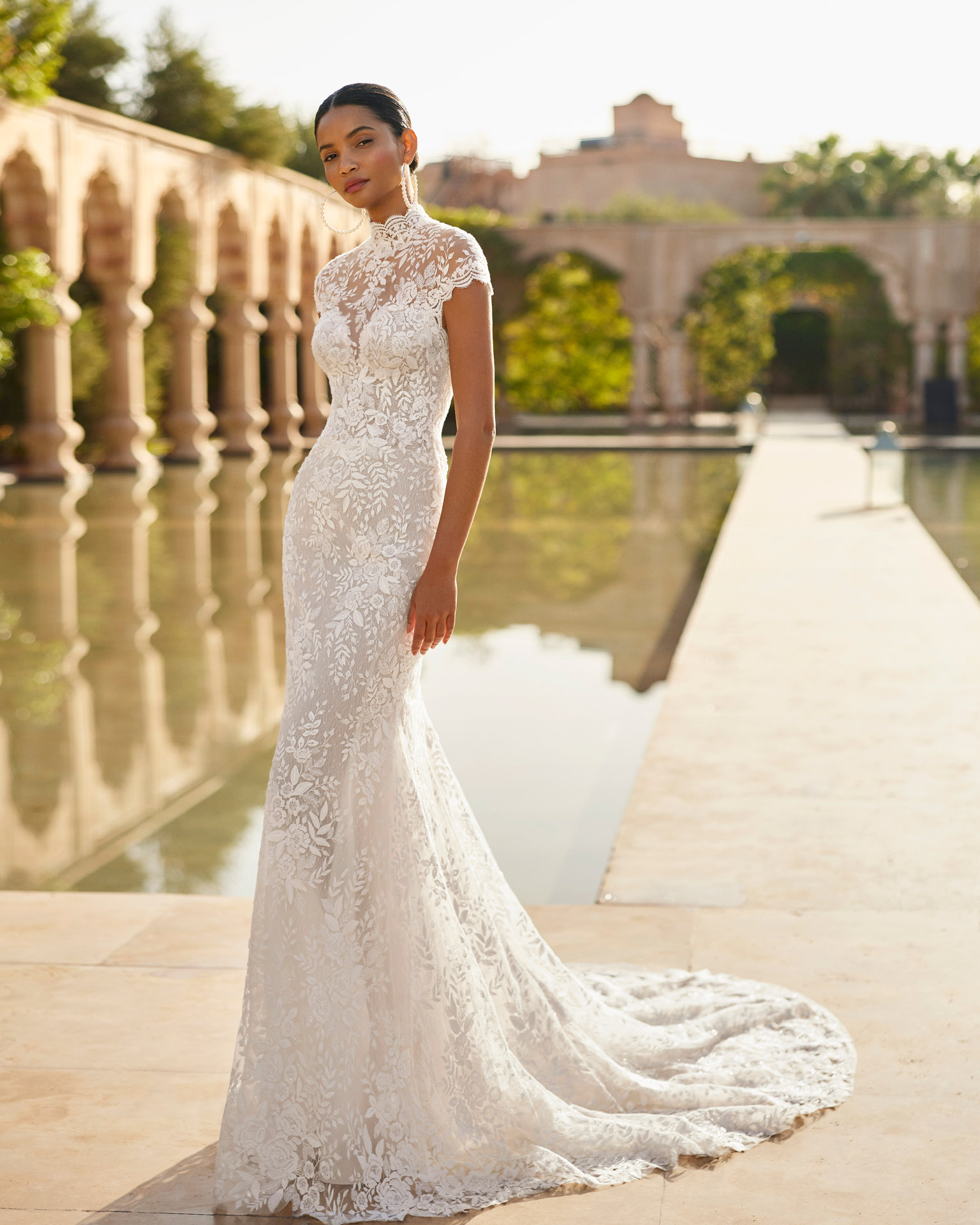 Rosa-Clara-Oliver-Kant-Trouwjurk-Beijer-Besselink-Bridal