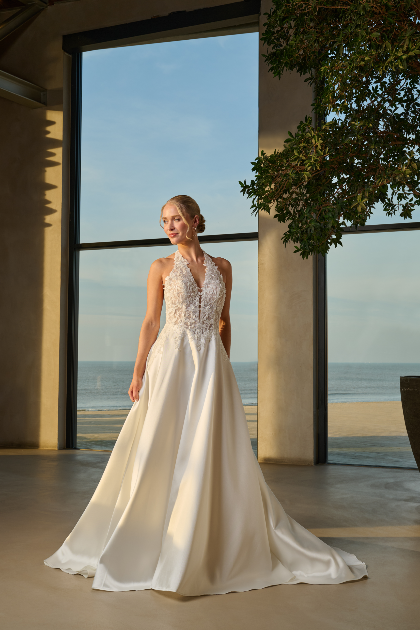 Azuree-Glasgow-Mikado-Trouwjurk-Beijer-Besselink-Bridal-Beltrum